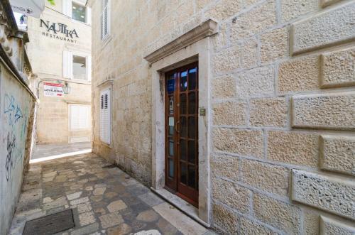 Hostal Rooms Lovrijenac