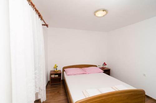 Apartment La Marina