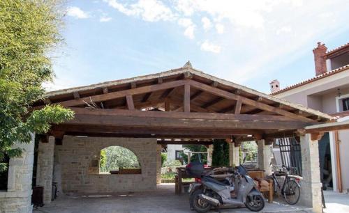 Apartment Valbandon 13458b