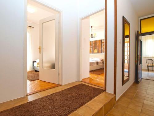 Apartments Velimir 421