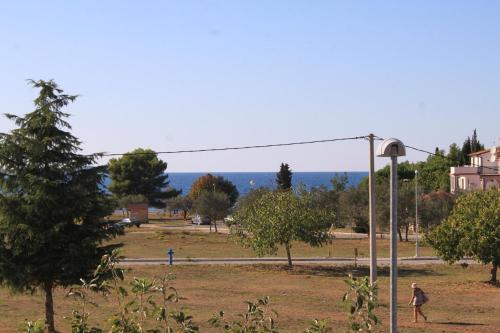 Apartments With A Parking Space Fazana - 7206