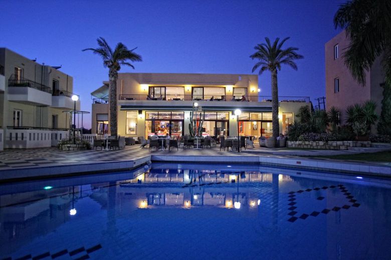 Hotel Apartments Bellos