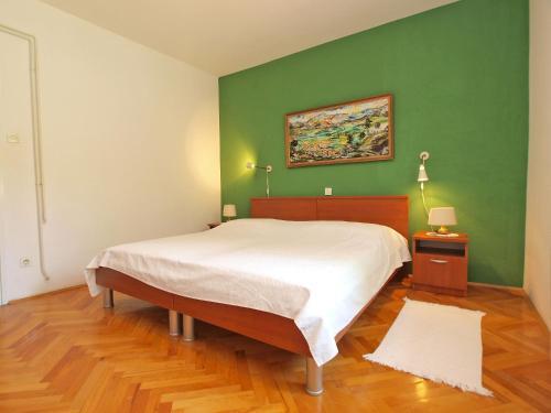 Apartment Luka 953