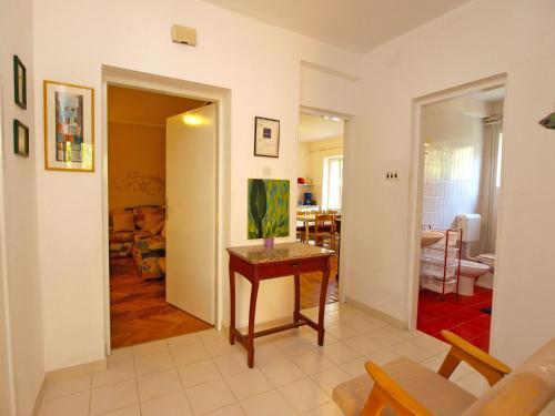 Apartment Luka 953