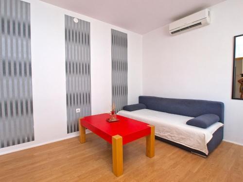 Apartments Elda 1470