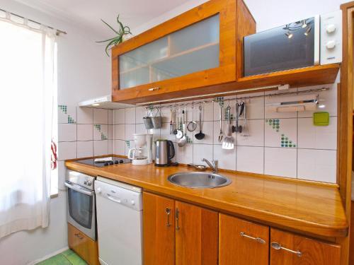 Apartments Elda 1470