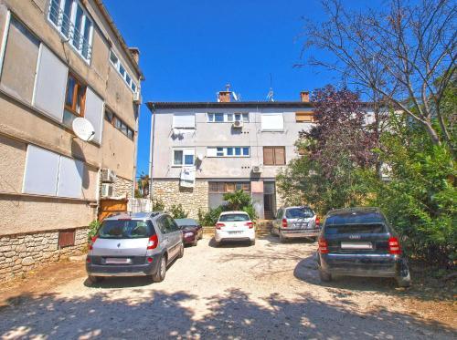 Apartments Elda 1470