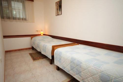 Apartments With A Parking Space Fazana - 7260