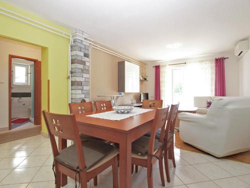 Apartment Vera 1623