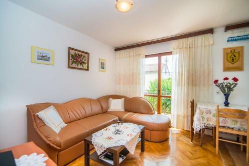 Apartment Ana Coki