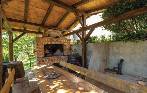 Three-bedroom Holiday Home In Fuzine