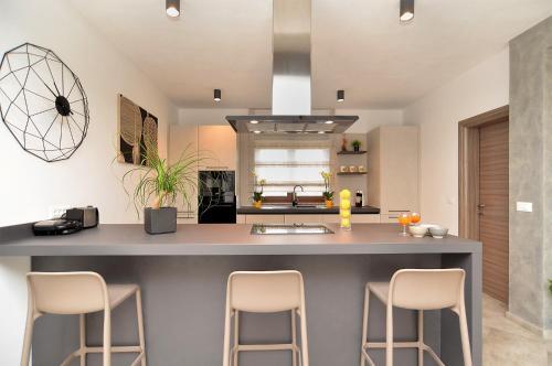 House Roberto 1384