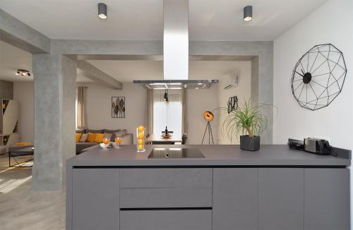 House Roberto 1384