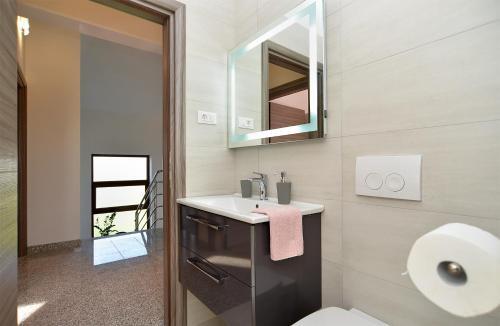 House Roberto 1384