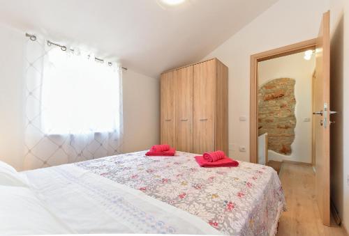 House Bruno 1735