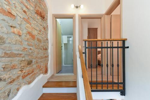 House Bruno 1735