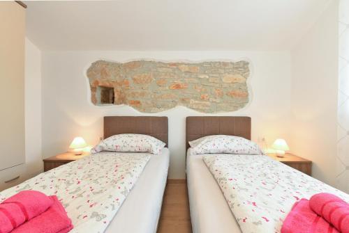 House Bruno 1735