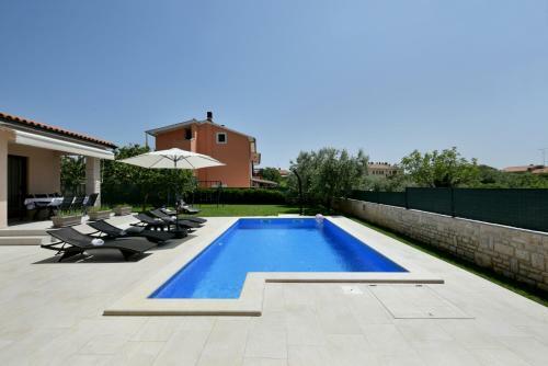 House Vedran 1125
