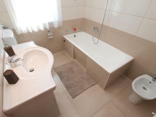 Apartment Roberto 1386