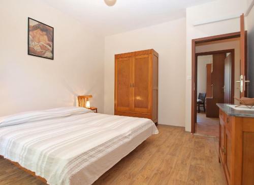 Apartments Ratko 1416