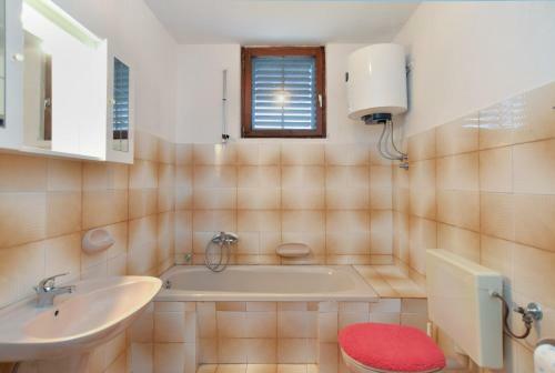 House Monteci 1378