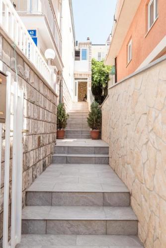 Apartment Gradac 15750e