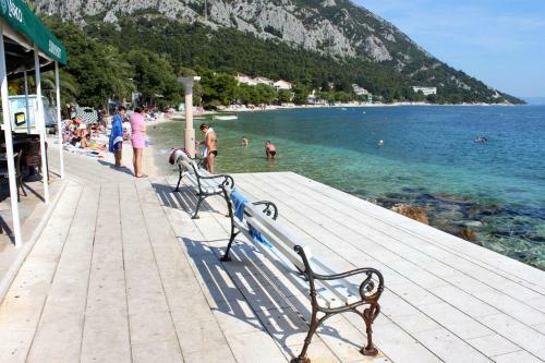 Apartment Gradac 13681e