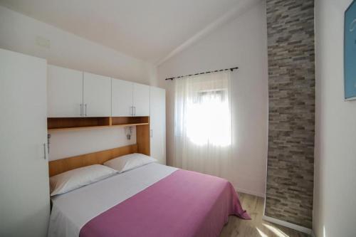Beachfront Apartment Gradac 4414-2