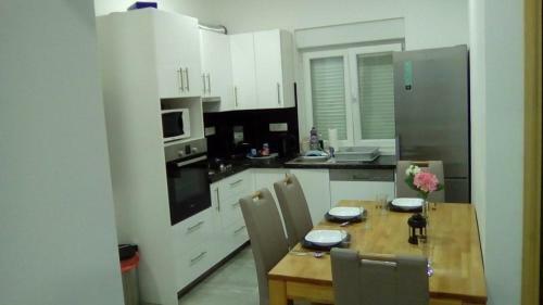 Apartments With A Parking Space Gradac (makarska) - 16263
