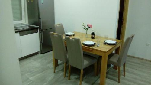 Apartments With A Parking Space Gradac (makarska) - 16263