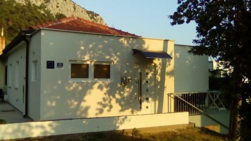 Apartments With A Parking Space Gradac (makarska) - 16263