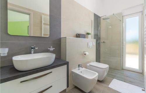 Five-bedroom Holiday Home In Kujici