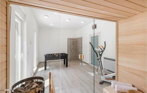 Five-bedroom Holiday Home In Kujici