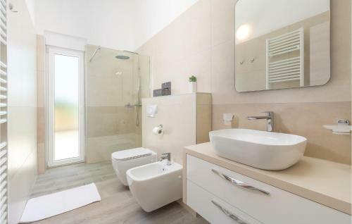 Five-bedroom Holiday Home In Kujici