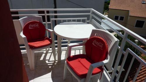 Apartments And Rooms With Parking Space Hvar - 15378