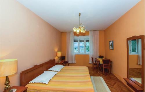 Five-bedroom Holiday Home In Jadranovo