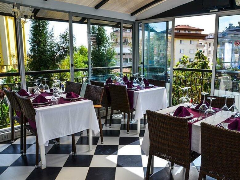Ark Suite Hotel