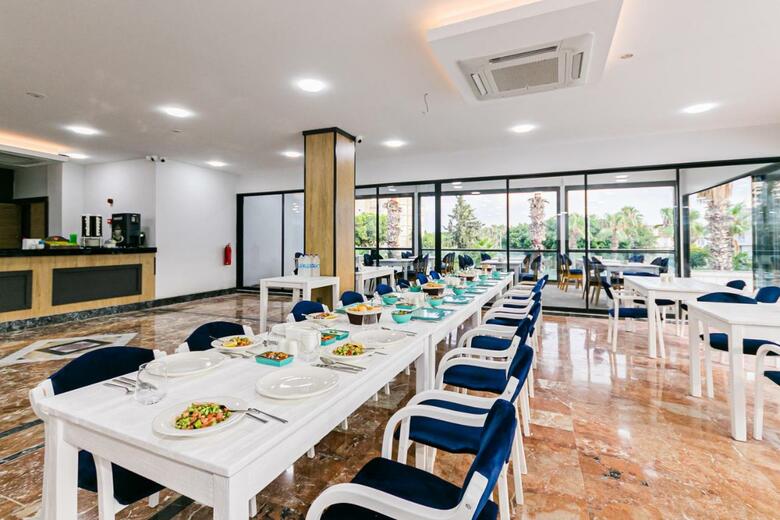 Lara World Hotel