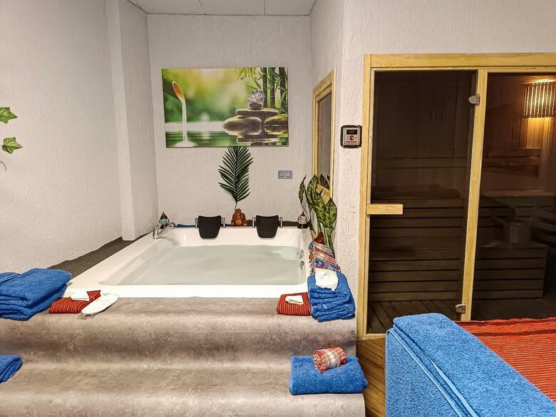 Lara World Hotel