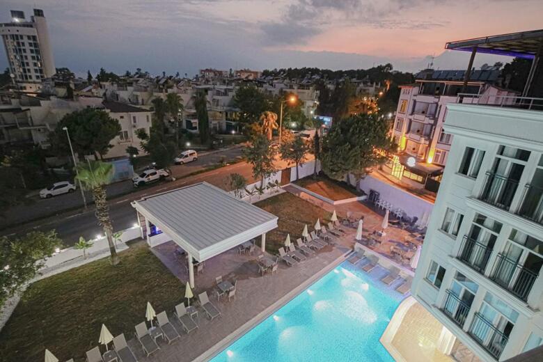 Lara World Hotel