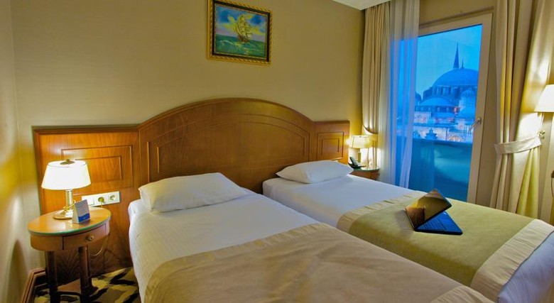 Tilia Hotel