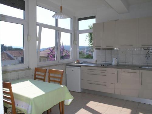 Apartments By The Sea Jelsa (Hvar) - 14754
