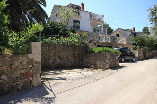 Apartments By The Sea Jelsa (hvar) - 8747