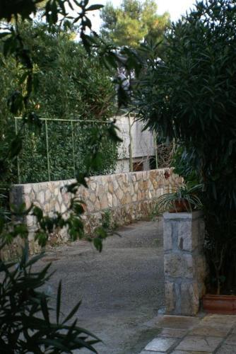 Apartments By The Sea Jelsa (hvar) - 4017