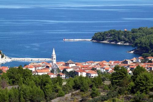 Apartments By The Sea Jelsa (hvar) - 4017