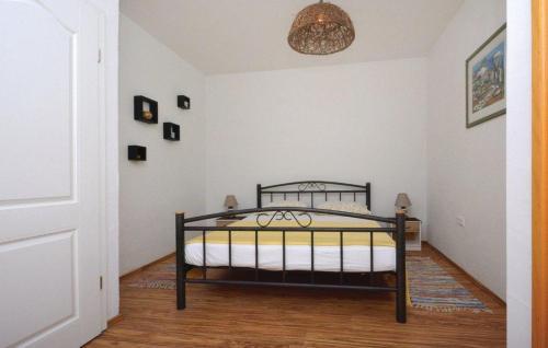 Apartments By The Sea Jelsa (hvar) - 12247