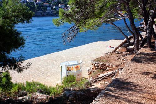 Apartments By The Sea Jelsa (hvar) - 12247
