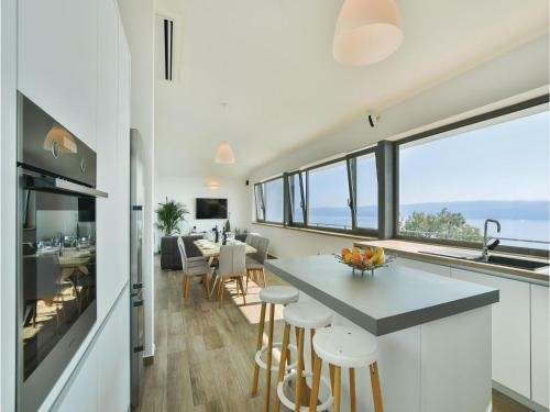 Four-bedroom Holiday Home In Jesenice