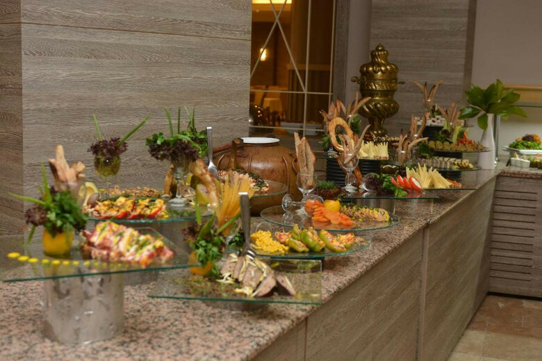 Ladonia Hotels Adakule