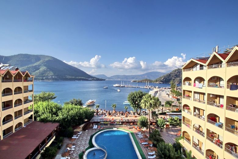 Hotel Golmar Beach